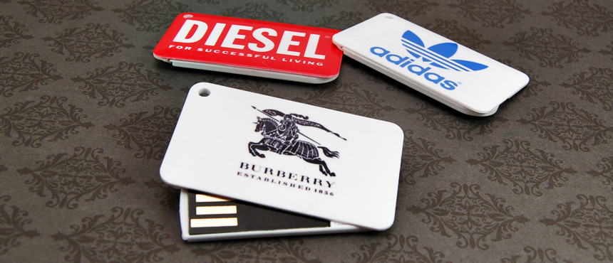 Wallet Card Mini Spin | CustomUSB Business Card Flash Drive 1
